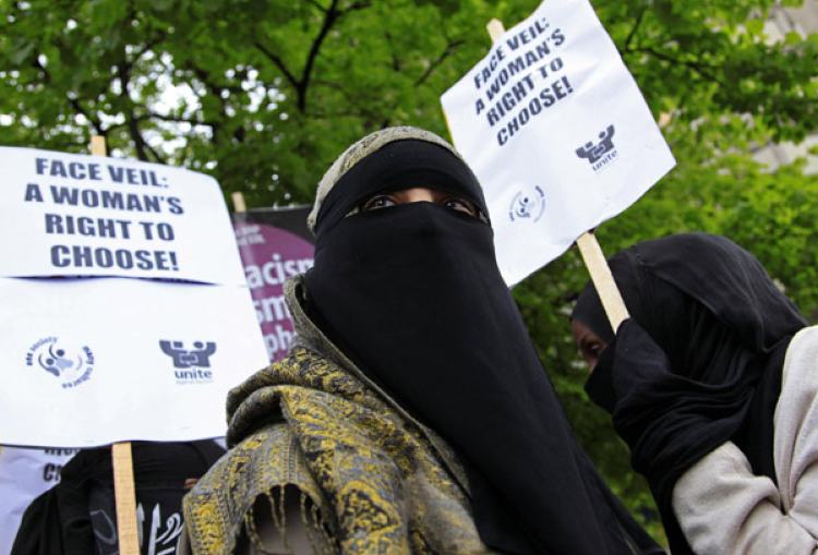 Full-face veil